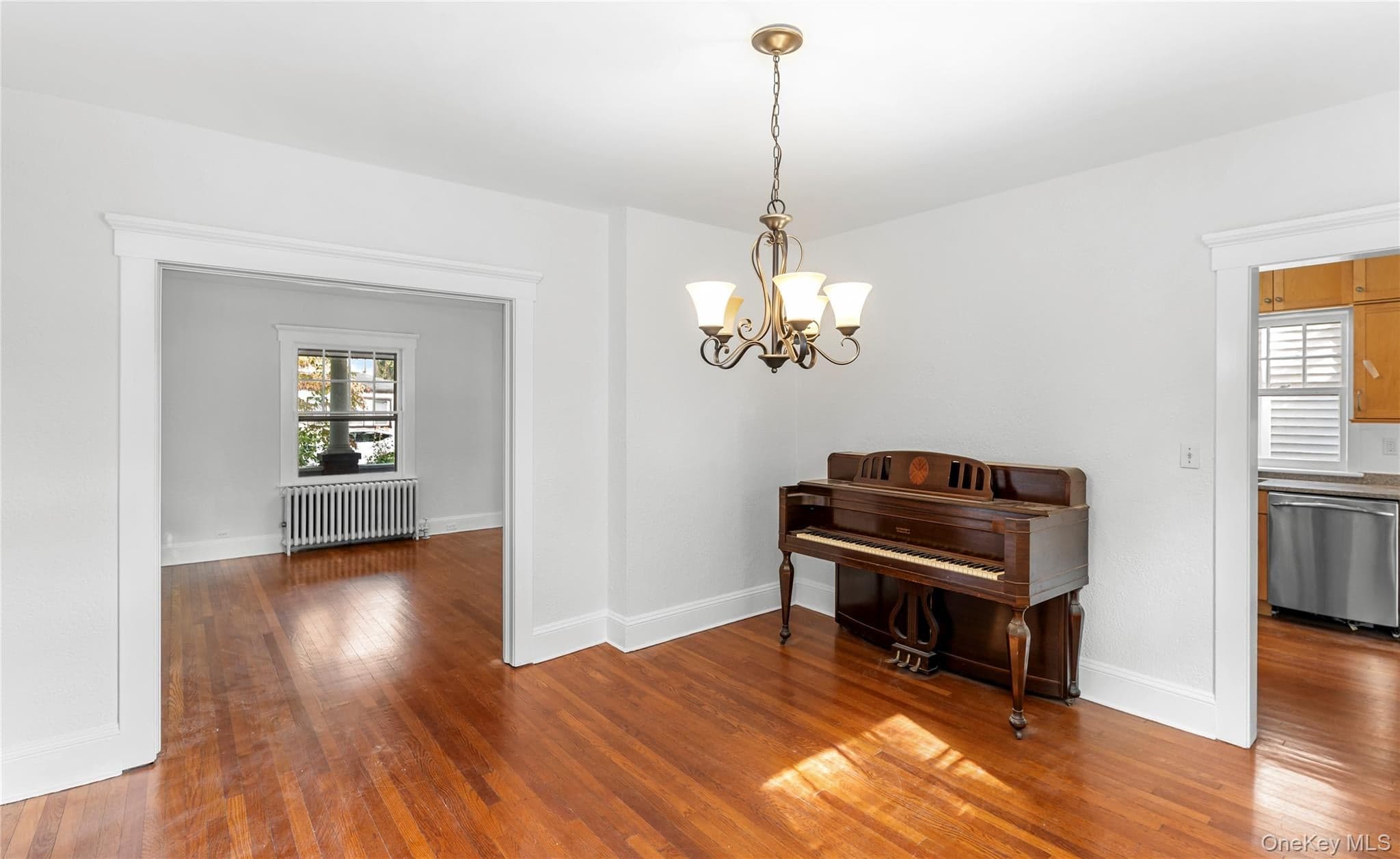 49 Elysian Avenue thumbnail 12