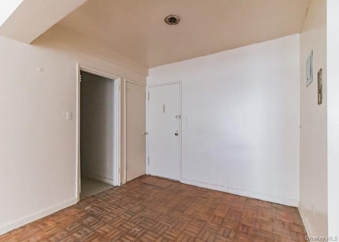 5235 Post Road Unit: 1B thumbnail 13