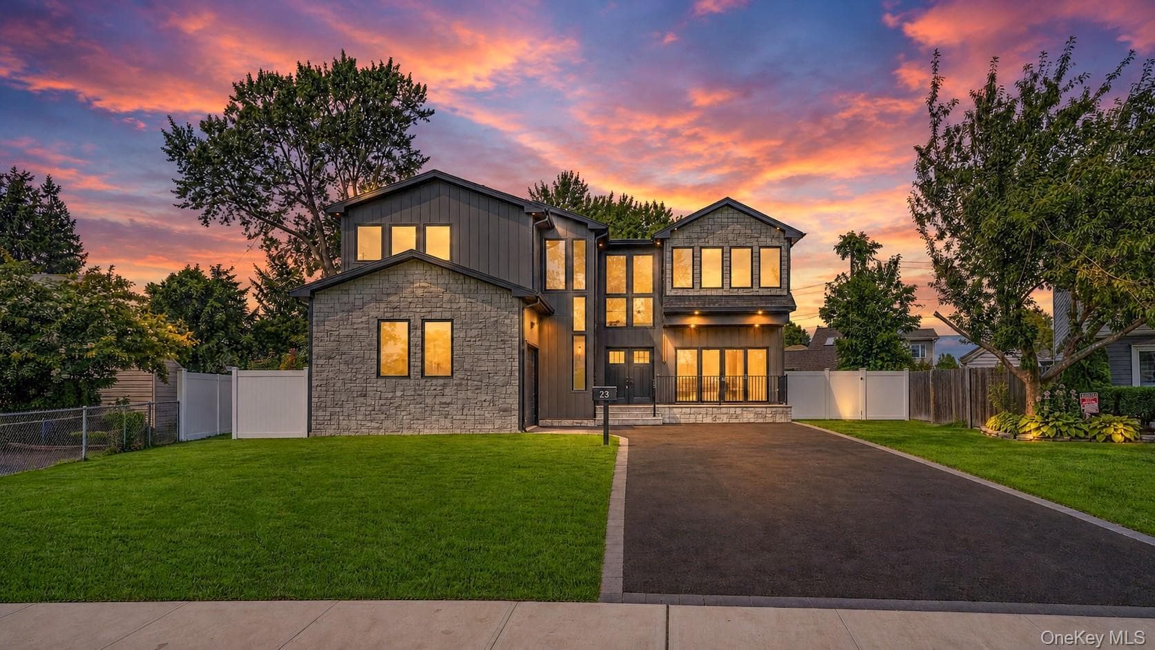 23 Harrow Lane photo 1