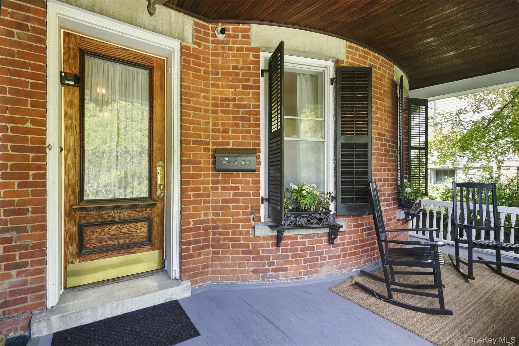 111 S Hamilton Street thumbnail 5