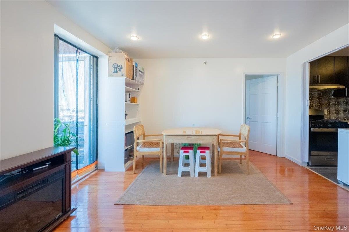 143-26 41st Avenue Unit: 9A thumbnail 6