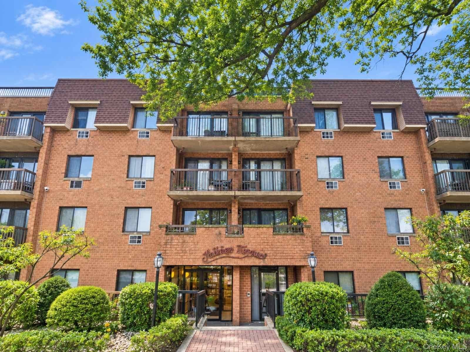 6112 69th Street Unit: 2A, Middle Village