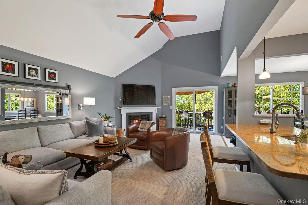 306 Orchard Hill Lane thumbnail 2
