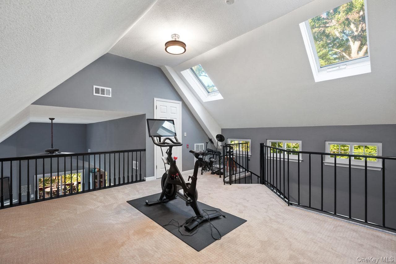 306 Orchard Hill Lane thumbnail 16