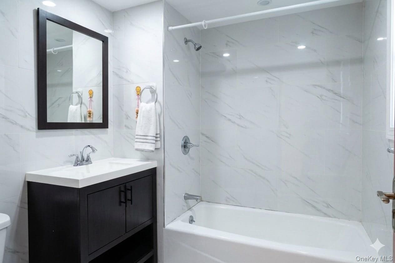 132-15 41st Avenue Unit: 4C thumbnail 6
