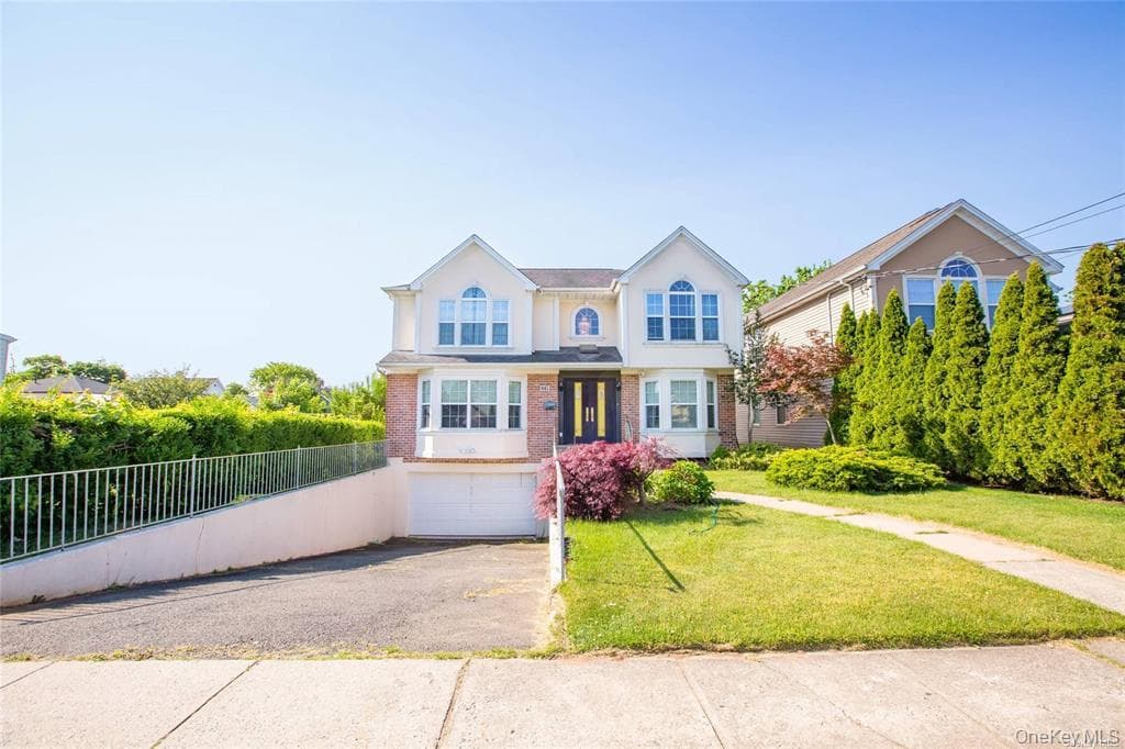 66 Maple Street Unit: A, Roslyn Heights