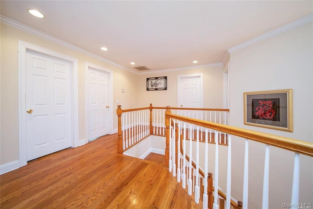66 Maple Street Unit: A thumbnail 13