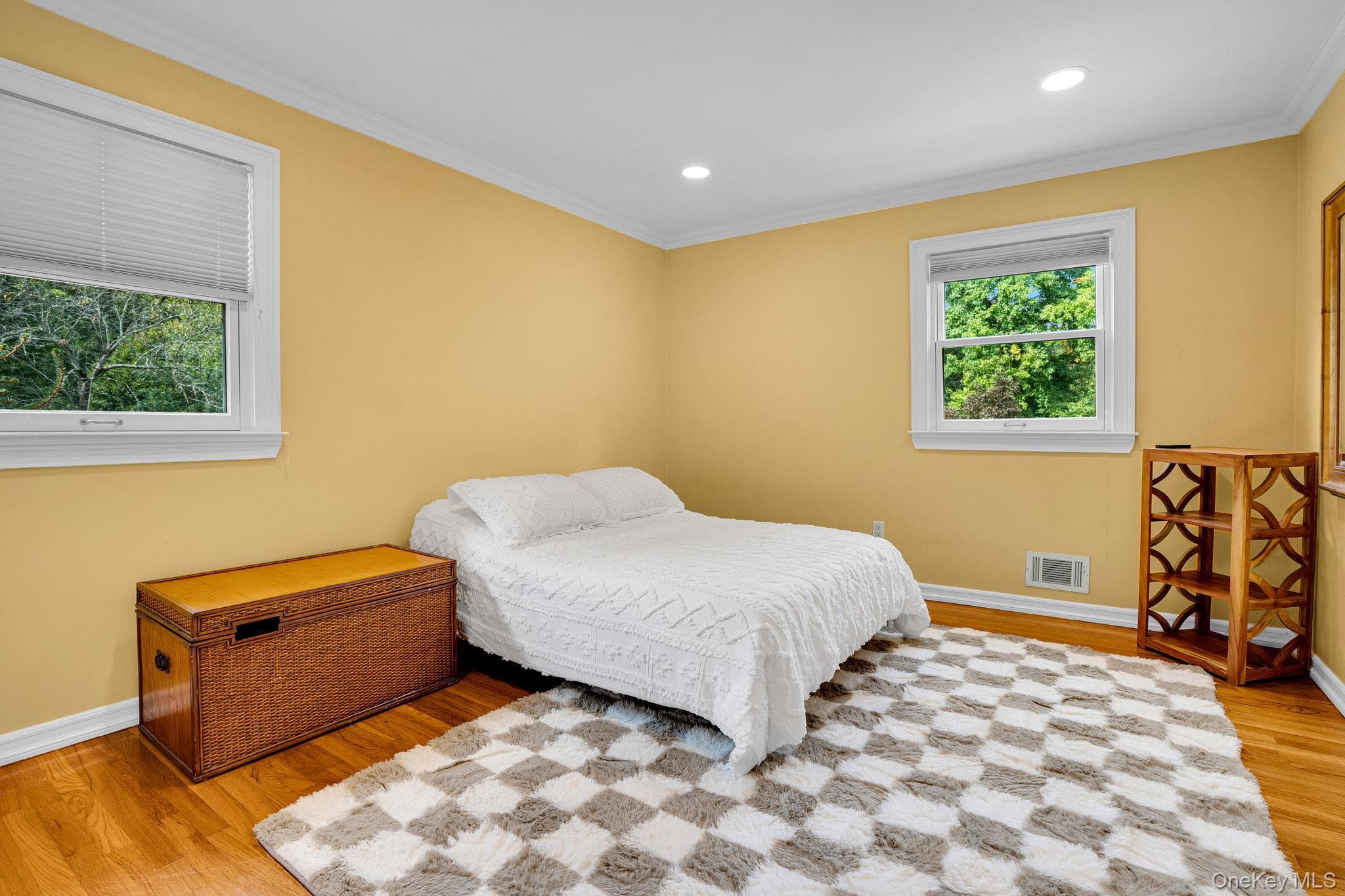 649 S Pascack Road thumbnail 19