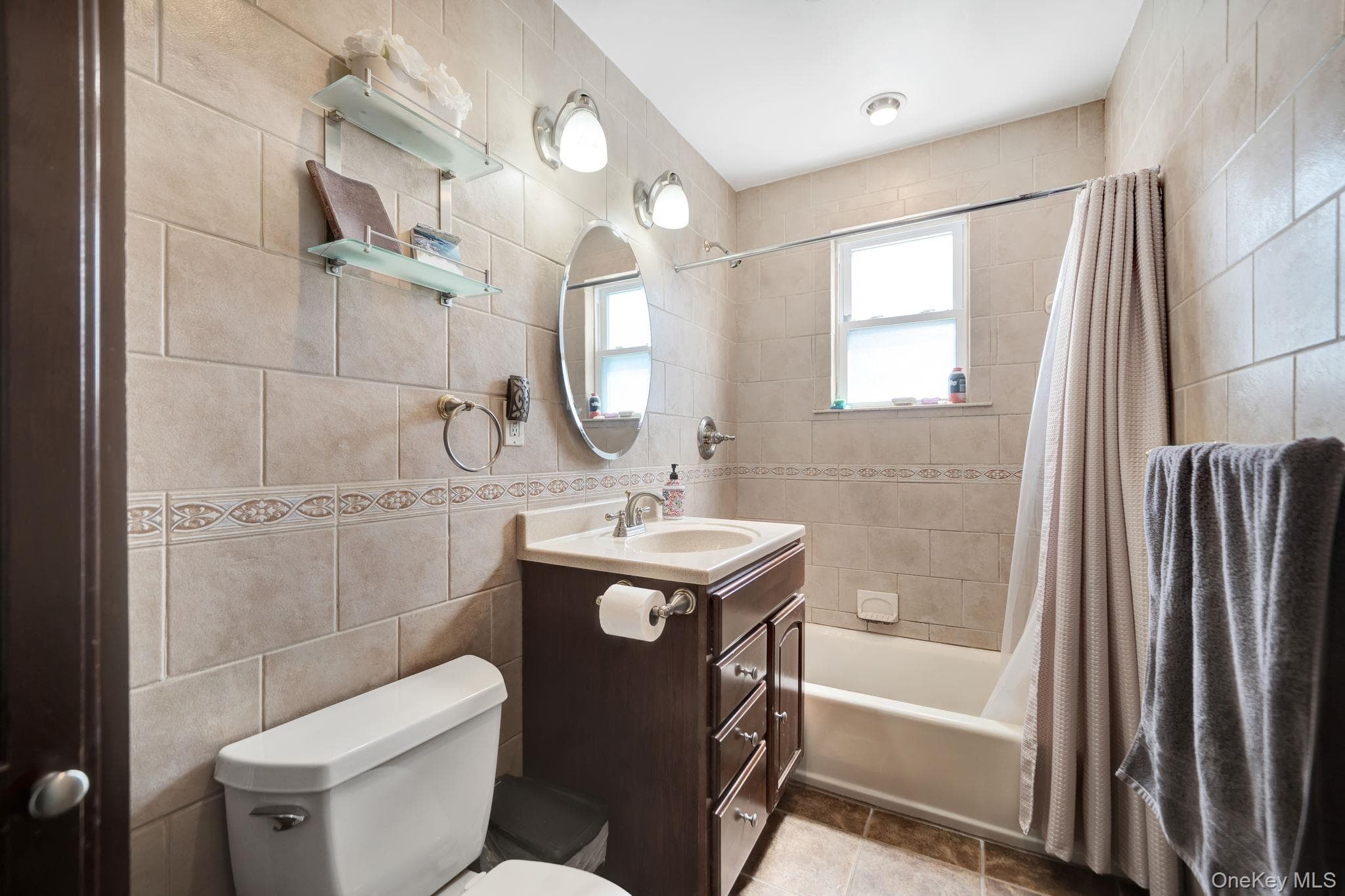 262-08 86th Avenue thumbnail 13