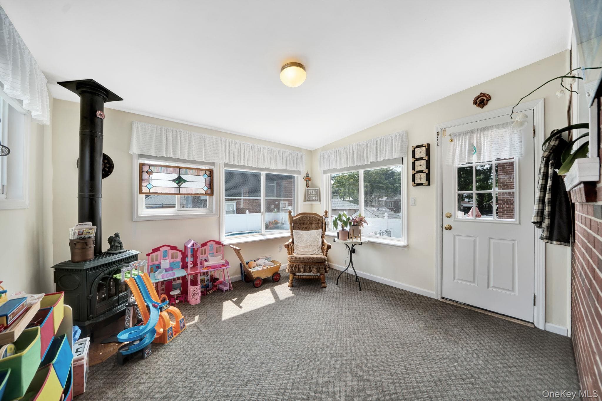 262-08 86th Avenue thumbnail 11