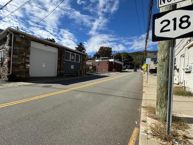 13 Mountain Avenue thumbnail 4