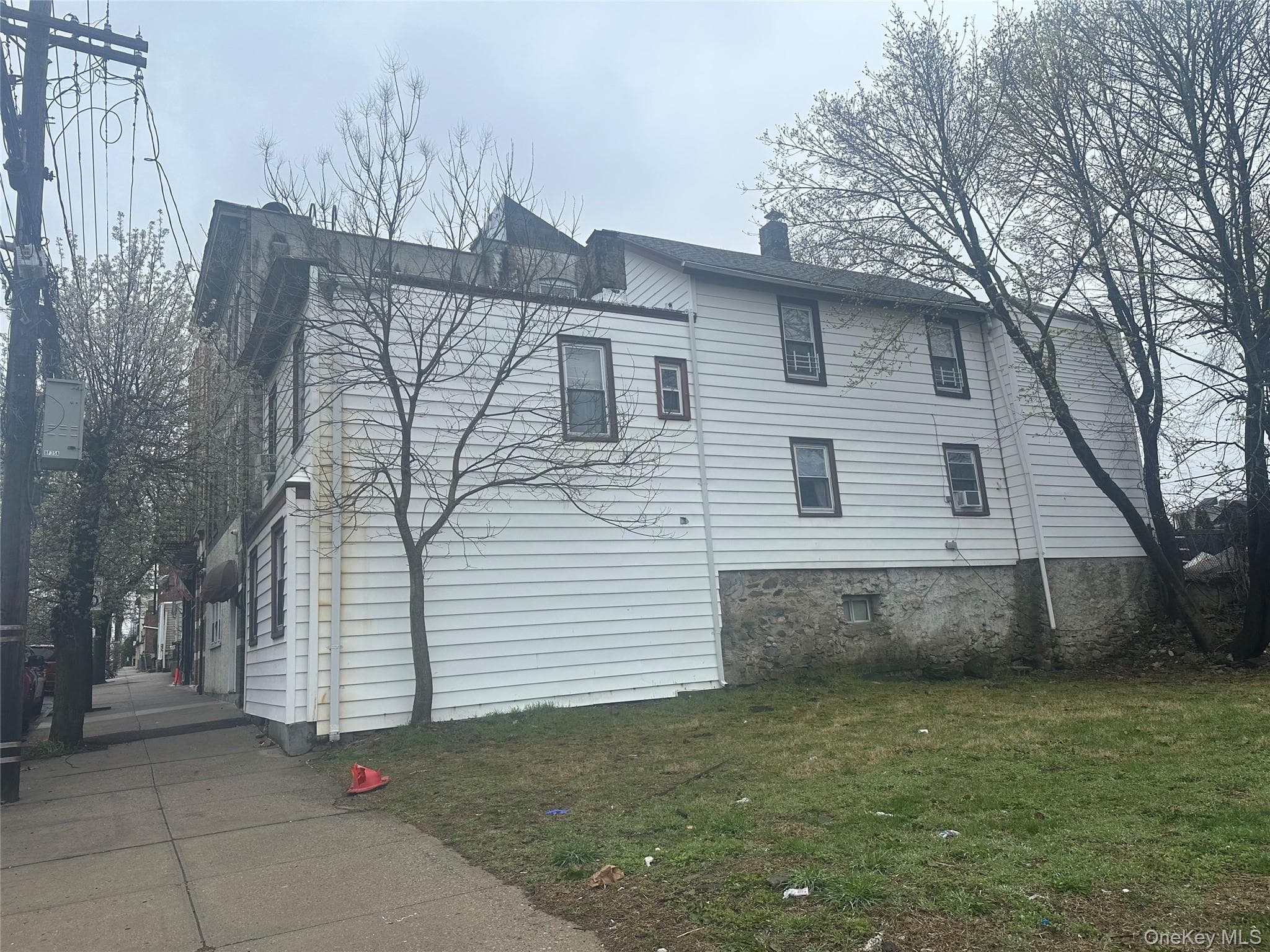 21 Drake Avenue thumbnail 2