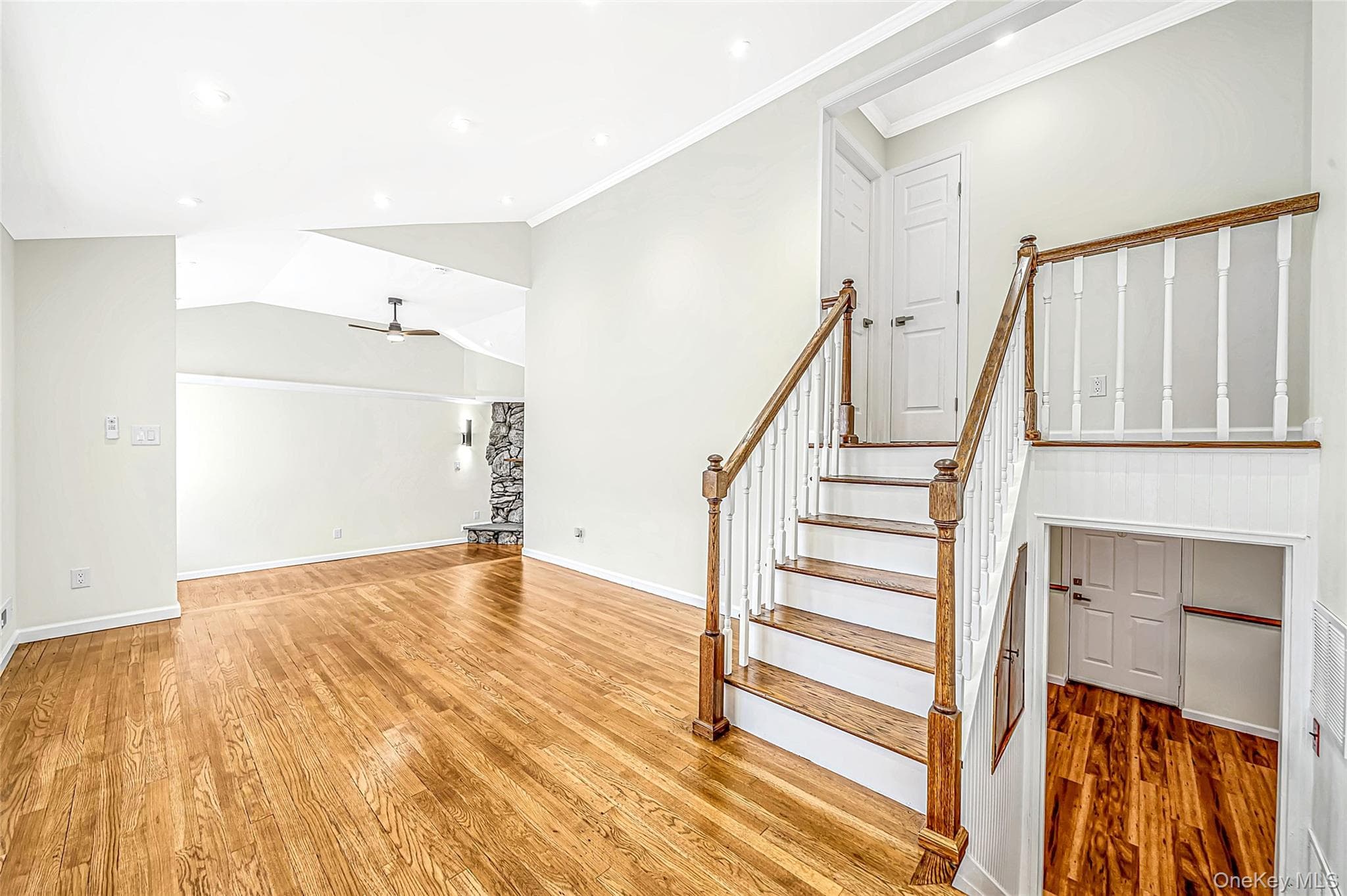 260 W 24th Street thumbnail 15