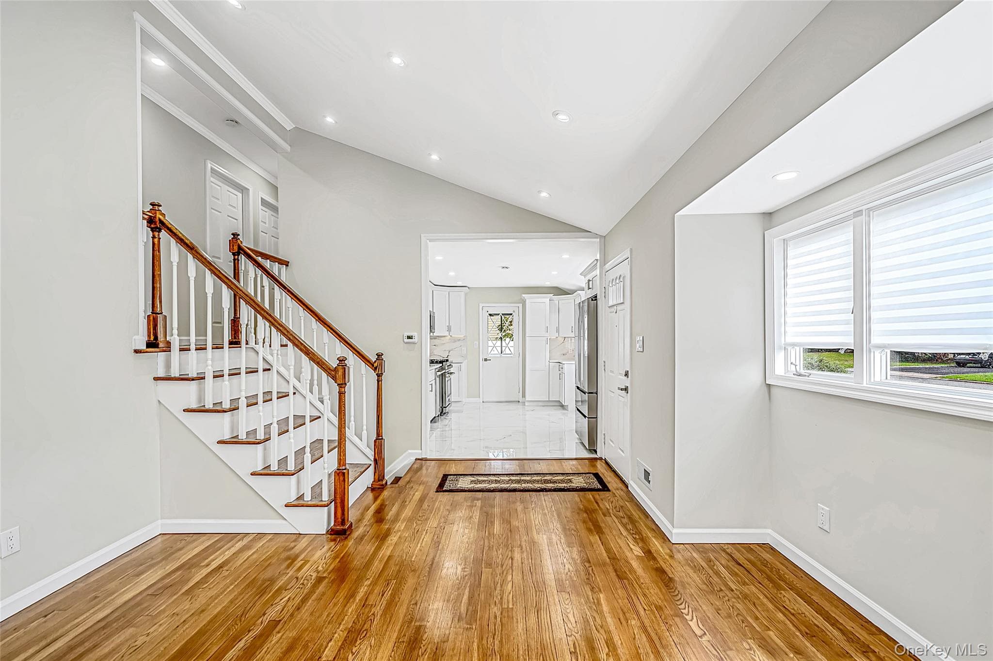 260 W 24th Street thumbnail 17