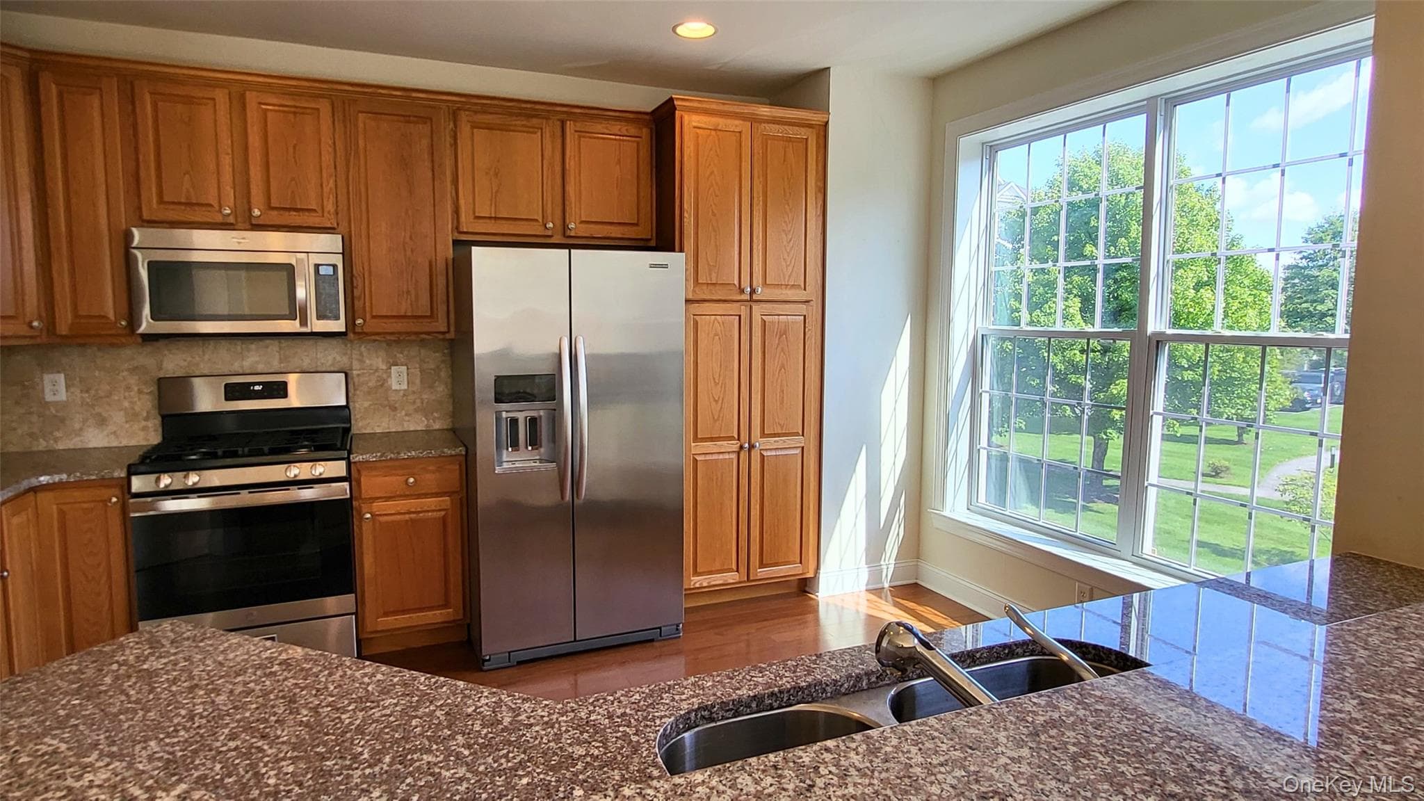 621 Regency Drive thumbnail 6