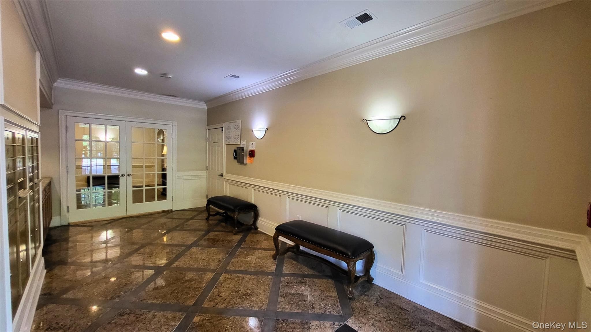 621 Regency Drive thumbnail 18