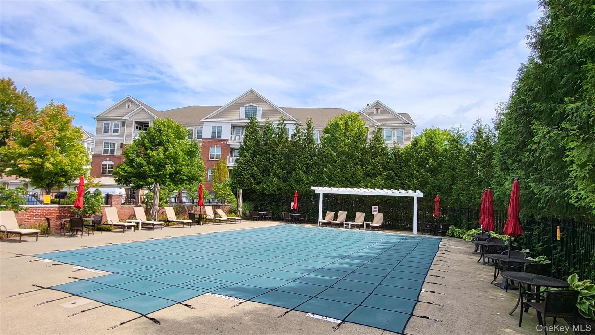 621 Regency Drive thumbnail 26