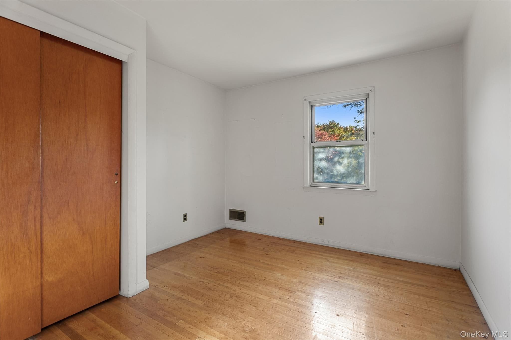 180 Bradford Avenue thumbnail 20