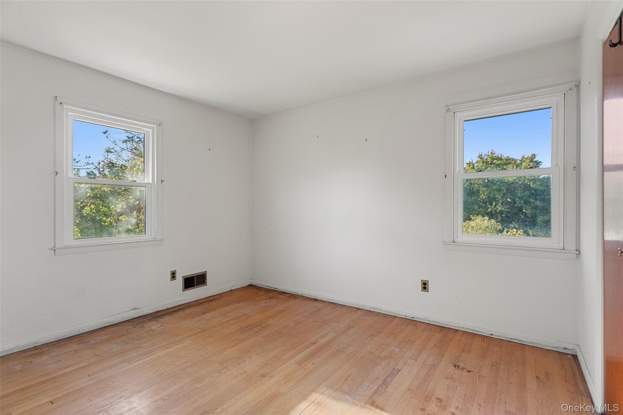 180 Bradford Avenue thumbnail 21