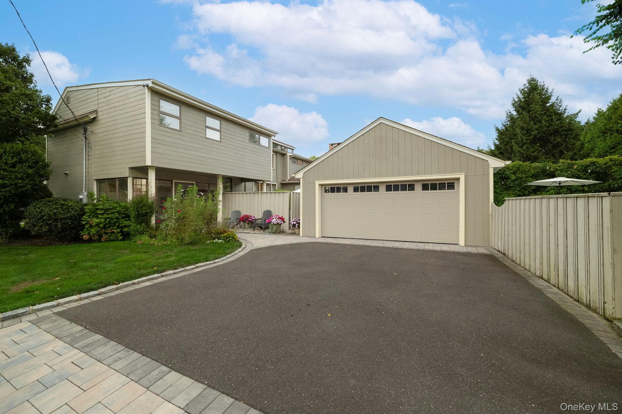 3186 William Street thumbnail 6