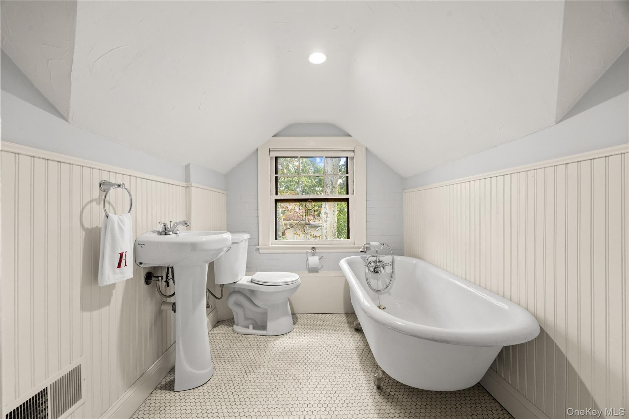 56 Ellwood Avenue thumbnail 26