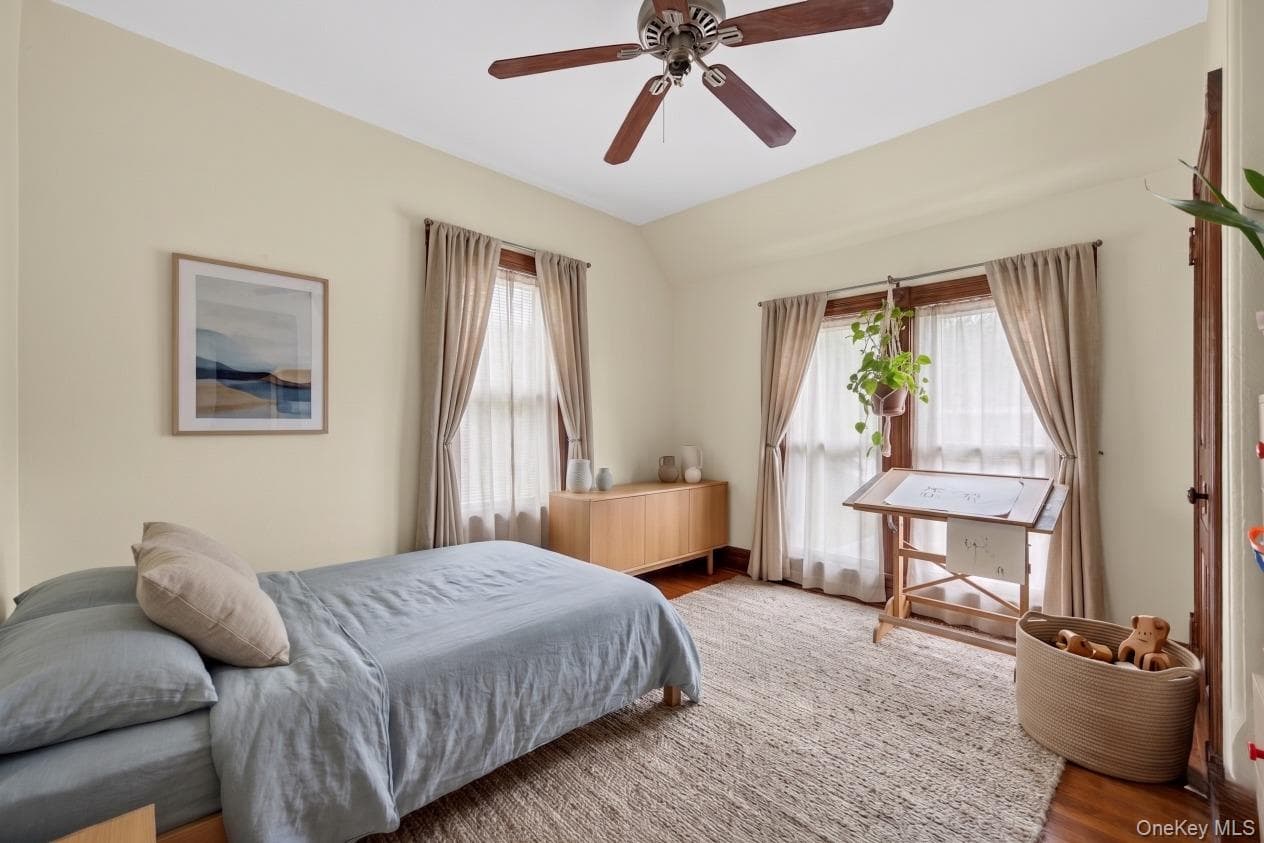 83 Edgemere Avenue thumbnail 11