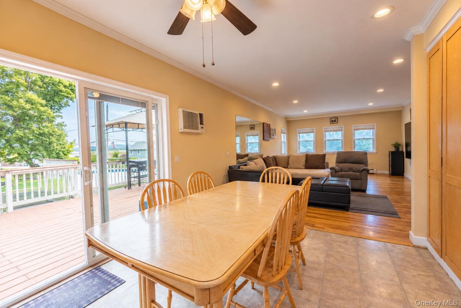 19 Meadow Avenue thumbnail 7