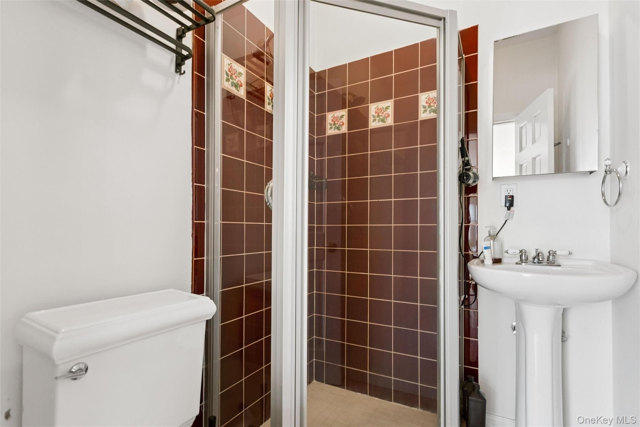 268 Gordon Place thumbnail 19
