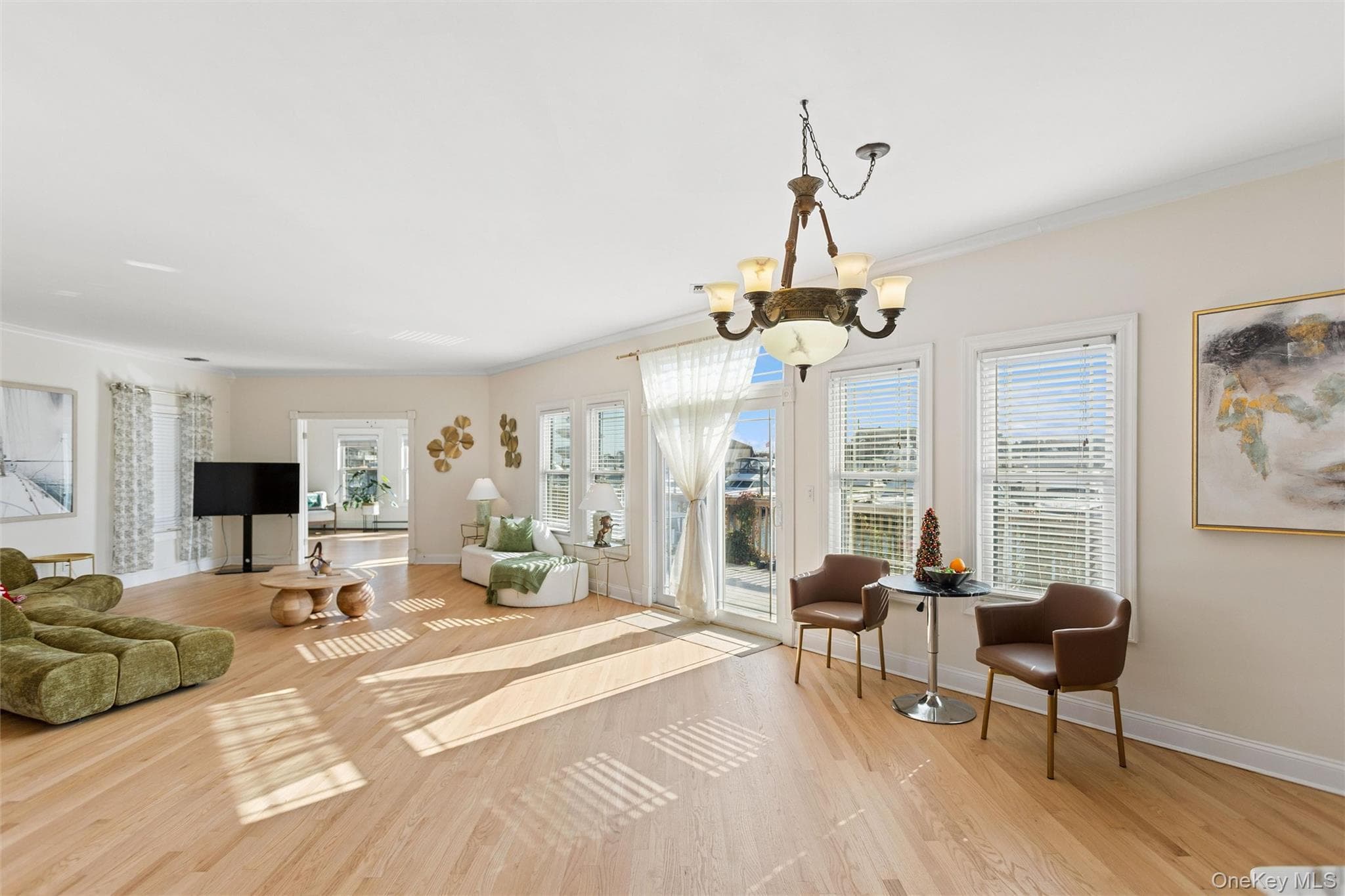 268 Gordon Place thumbnail 11