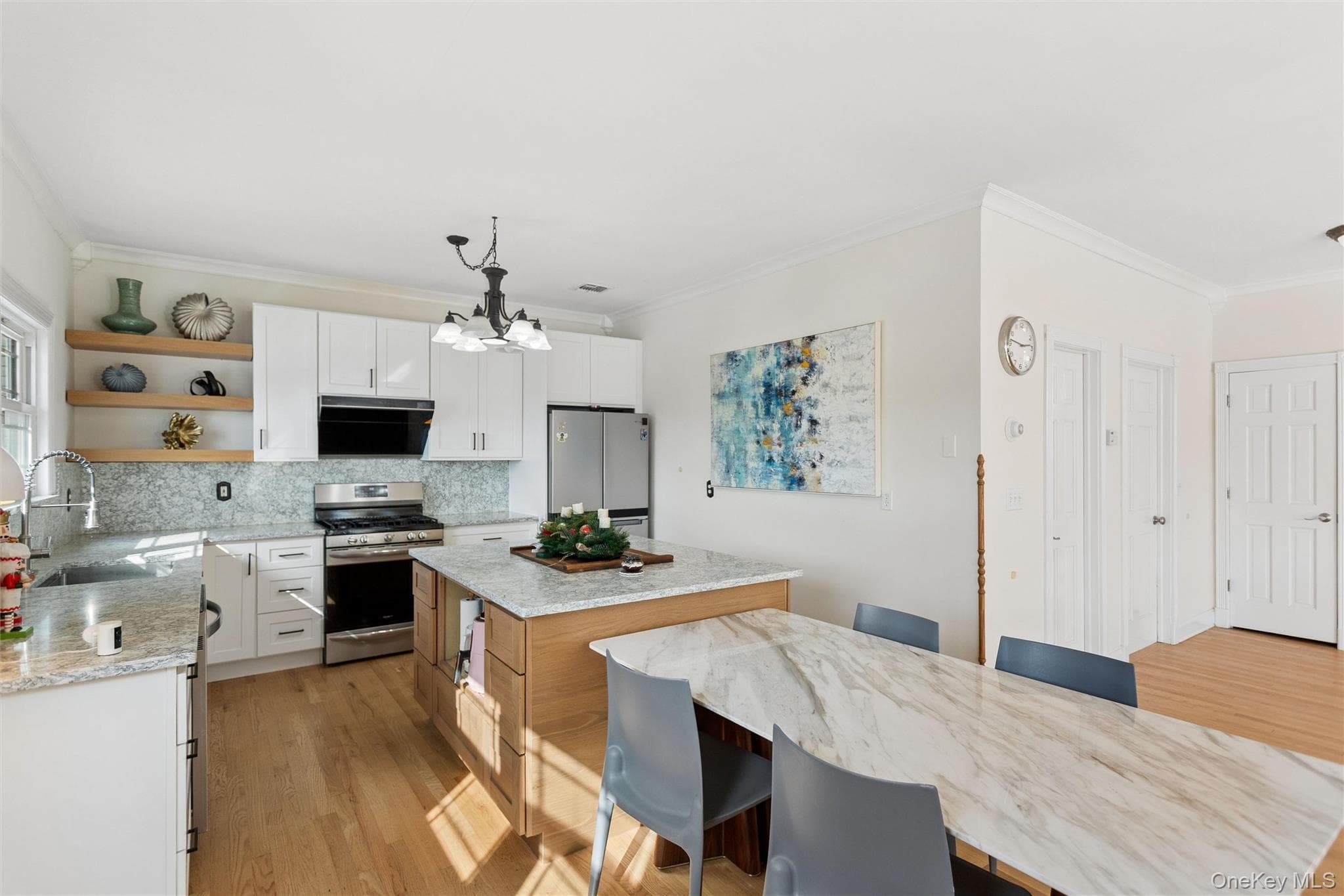 268 Gordon Place thumbnail 14