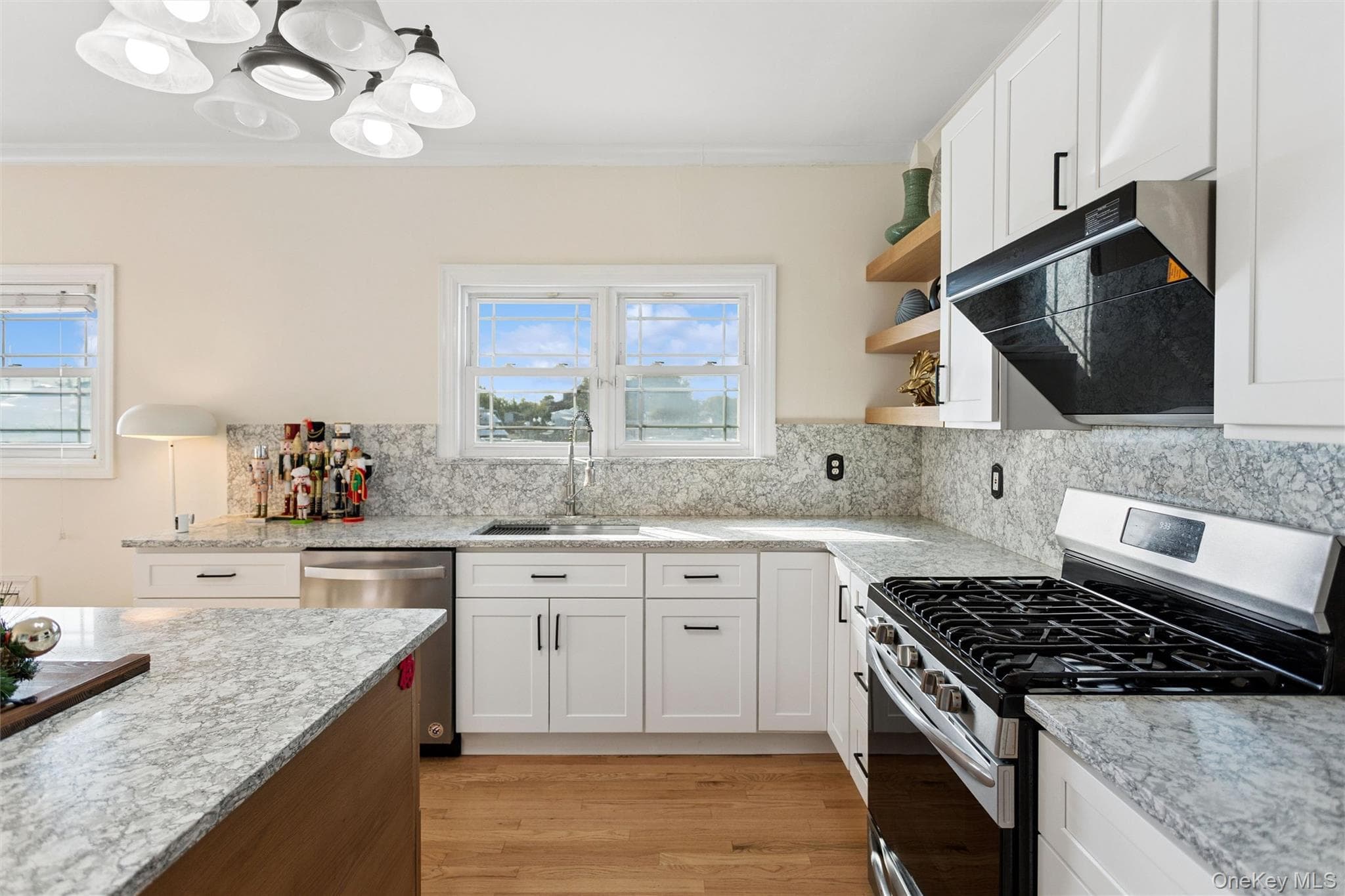 268 Gordon Place thumbnail 17