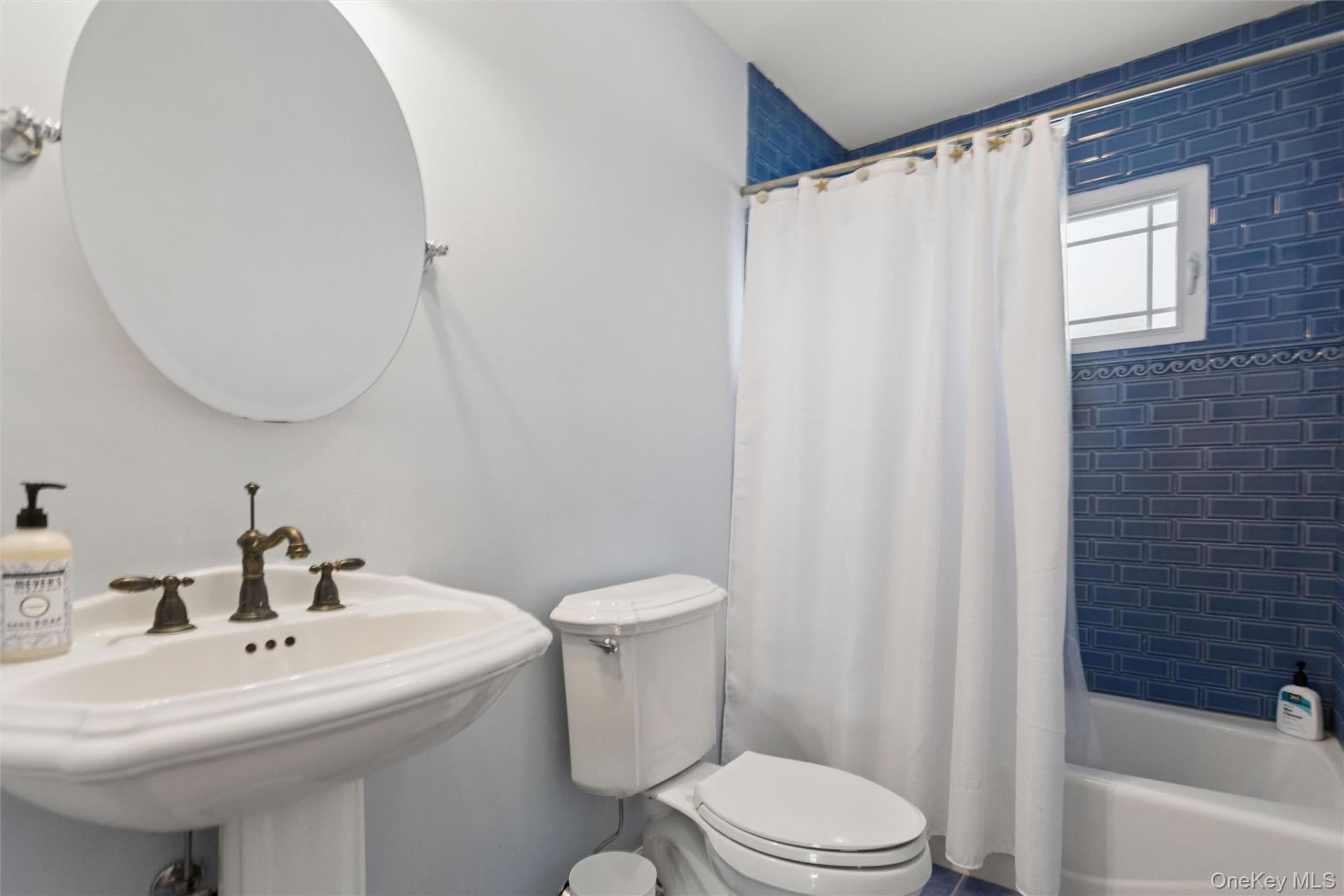268 Gordon Place thumbnail 31
