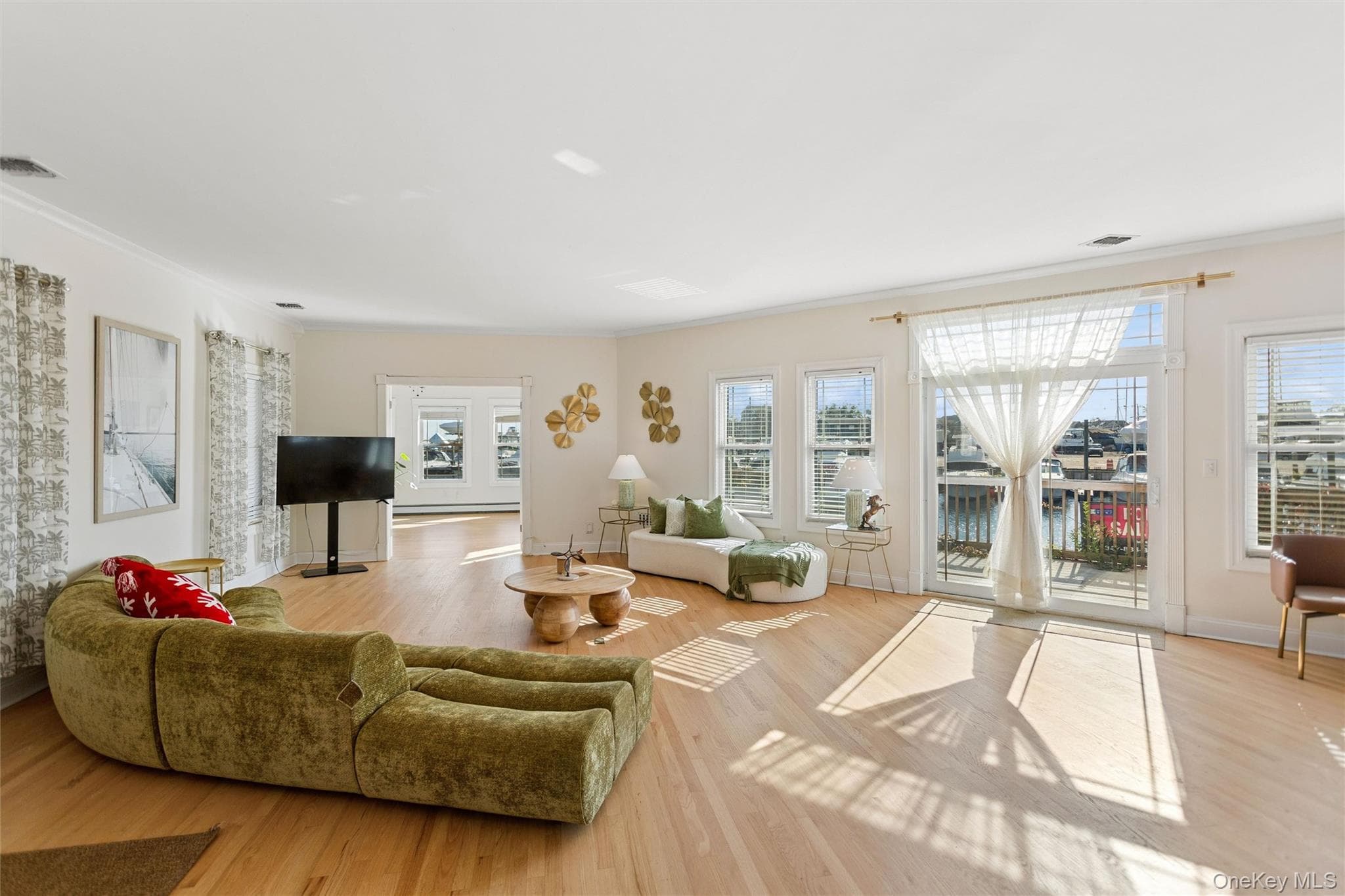 268 Gordon Place thumbnail 3