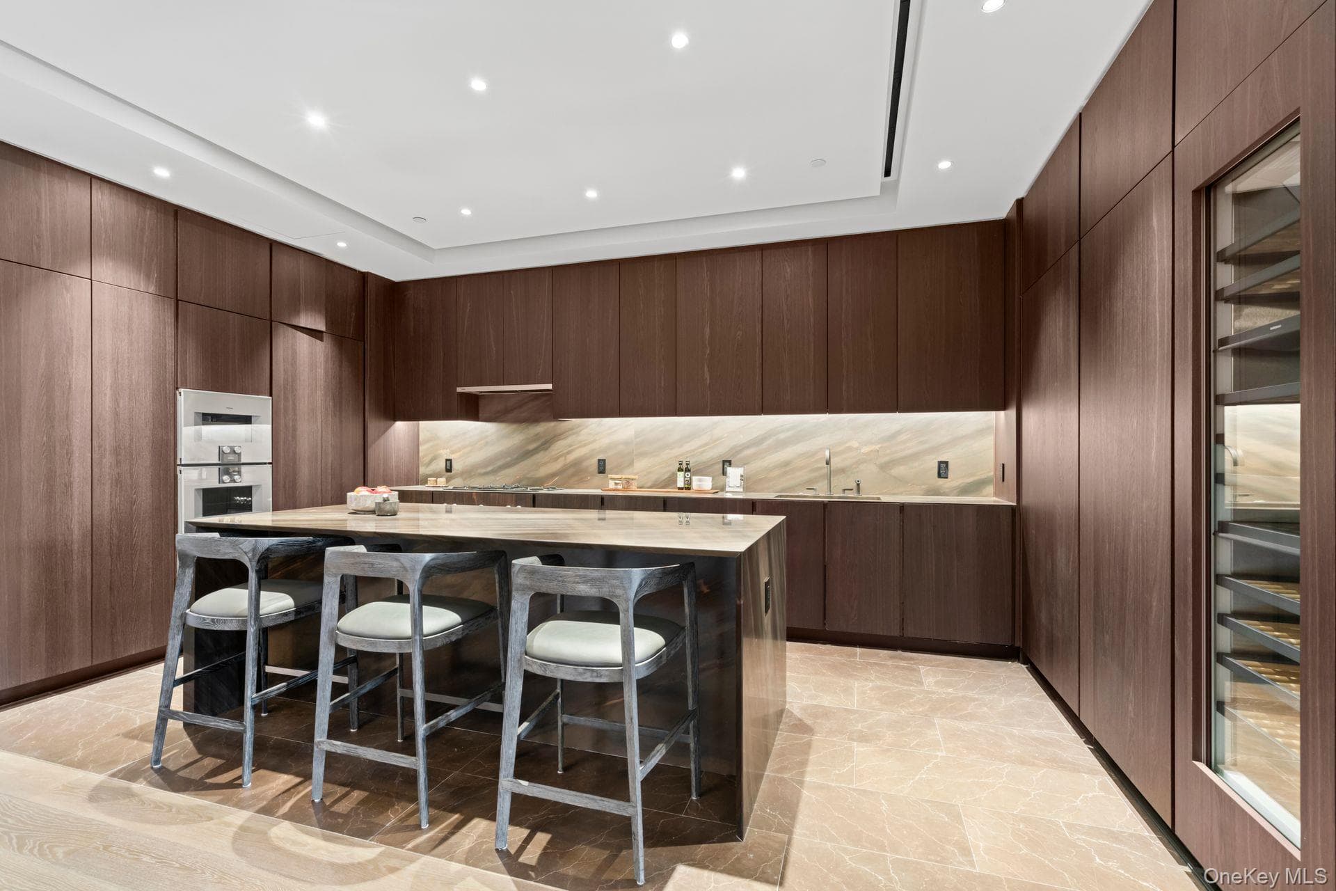 730 5th Avenue Ave Unit: 17B thumbnail 3