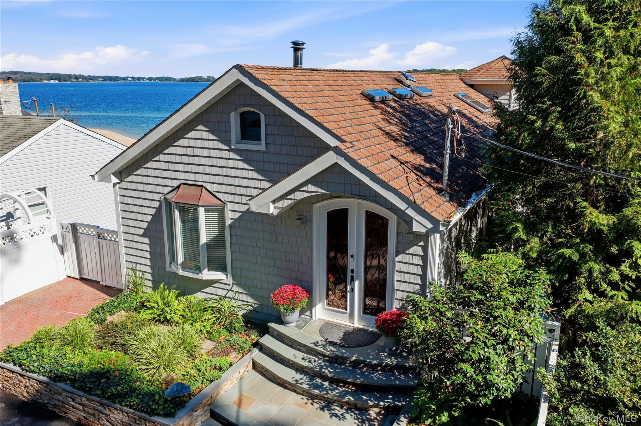 565 Mckinley Terrace TER thumbnail 4
