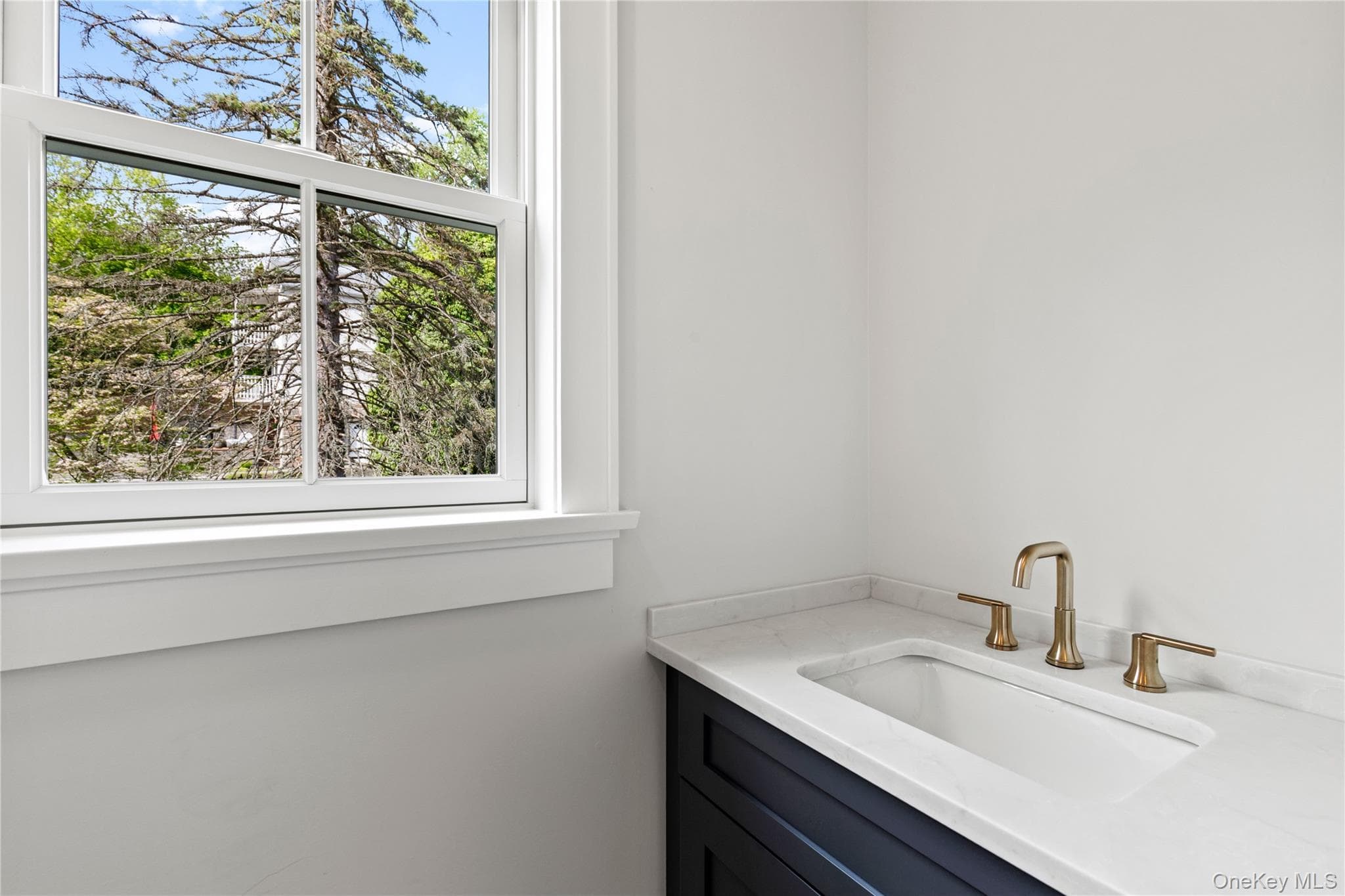 86 A Maple Avenue thumbnail 8