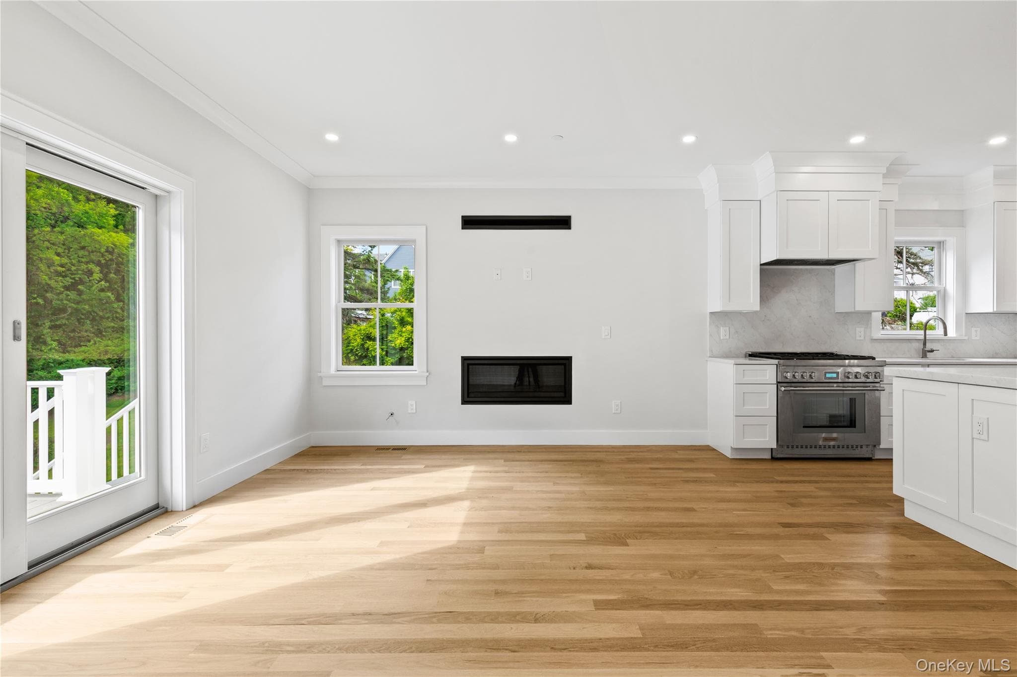 86 A Maple Avenue thumbnail 4