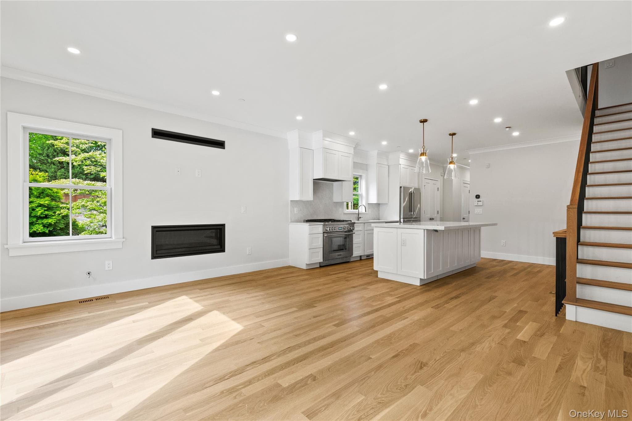 86 A Maple Avenue thumbnail 2
