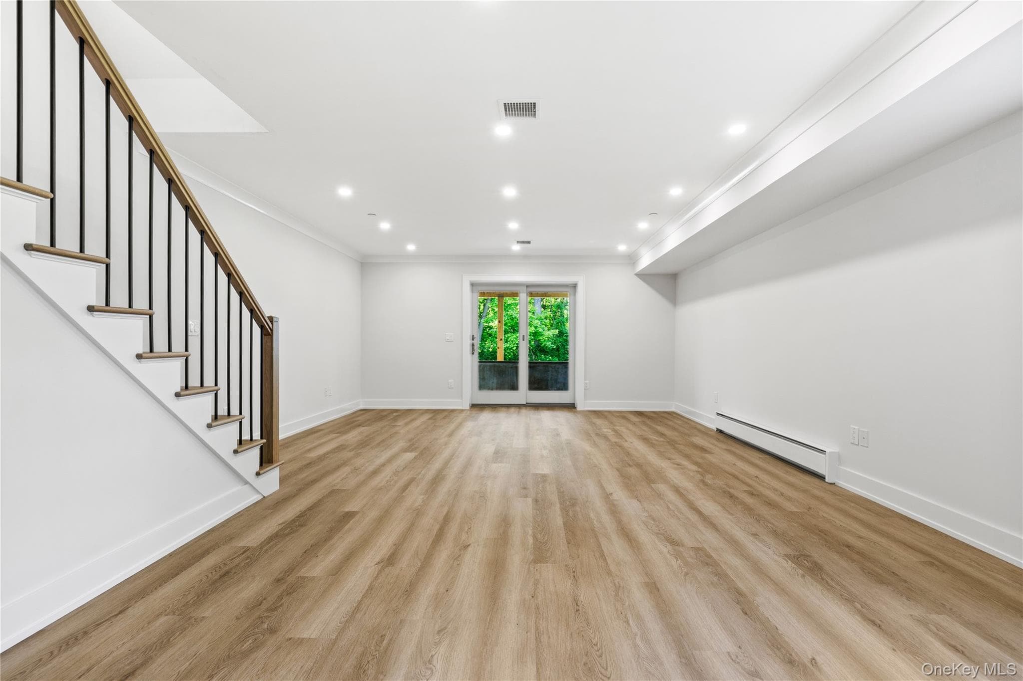 86 A Maple Avenue thumbnail 23