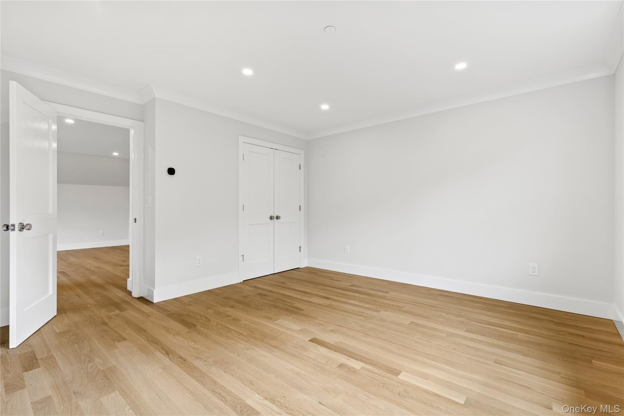 86 A Maple Avenue thumbnail 19