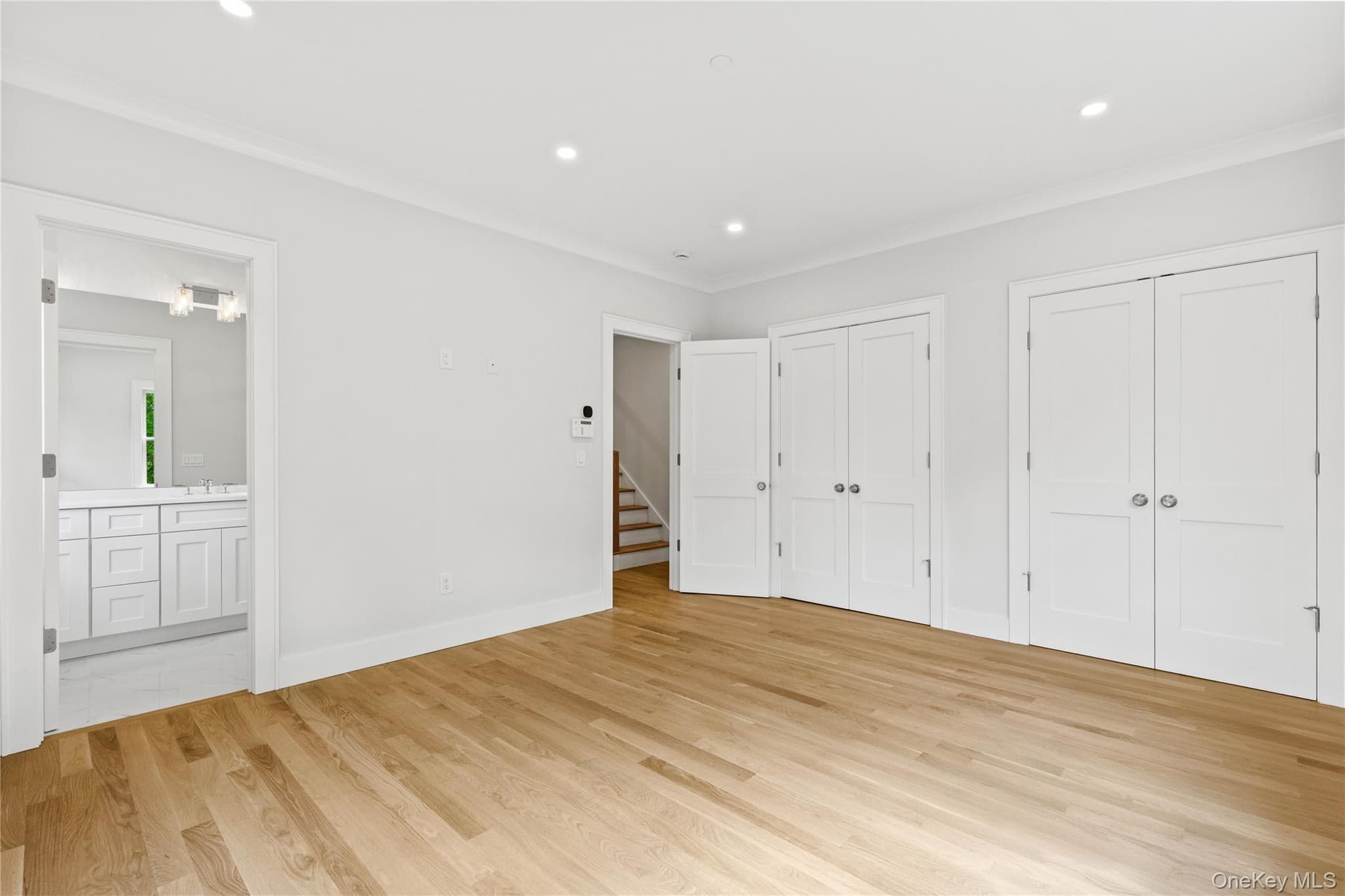 86 A Maple Avenue thumbnail 9