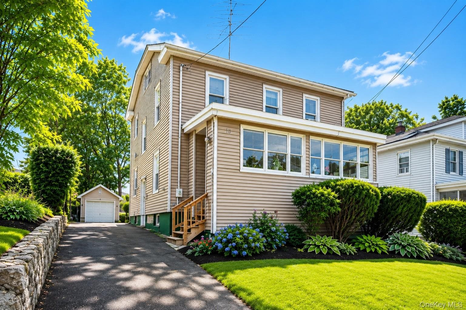 13 Forest Avenue, Middletown