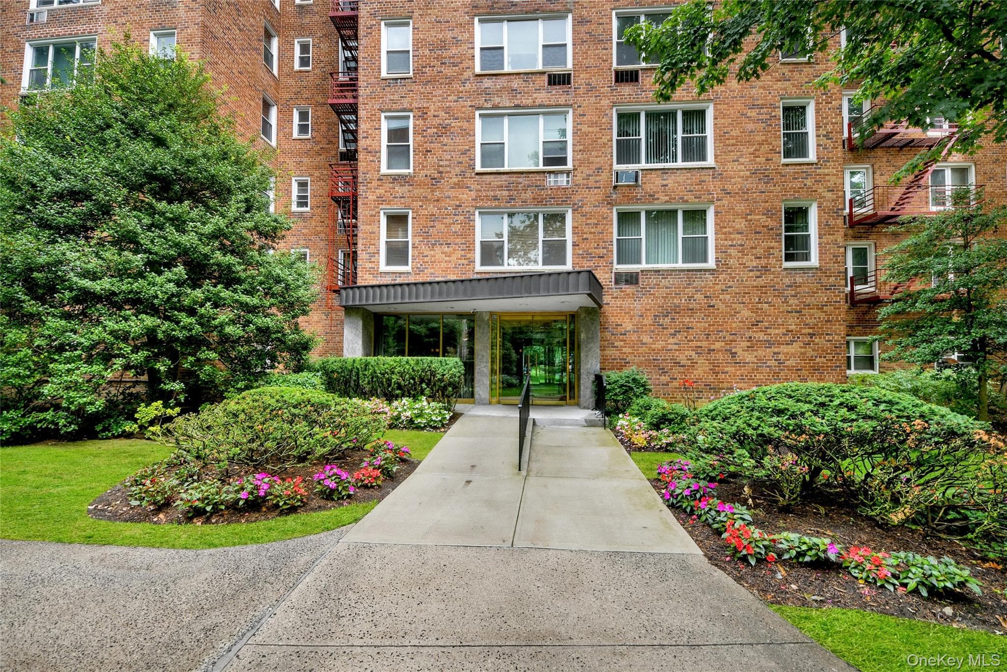 110 Dehaven Drive Unit: 416, Yonkers