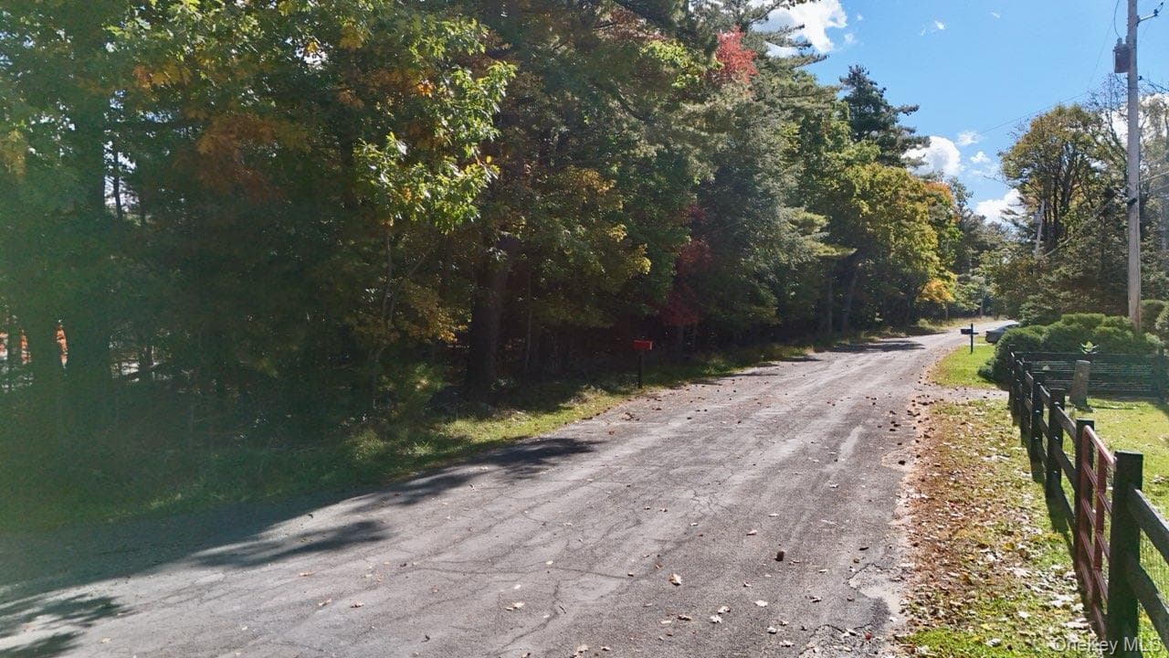 Little Road thumbnail 9