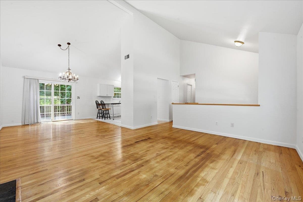 701 Park Avenue thumbnail 9