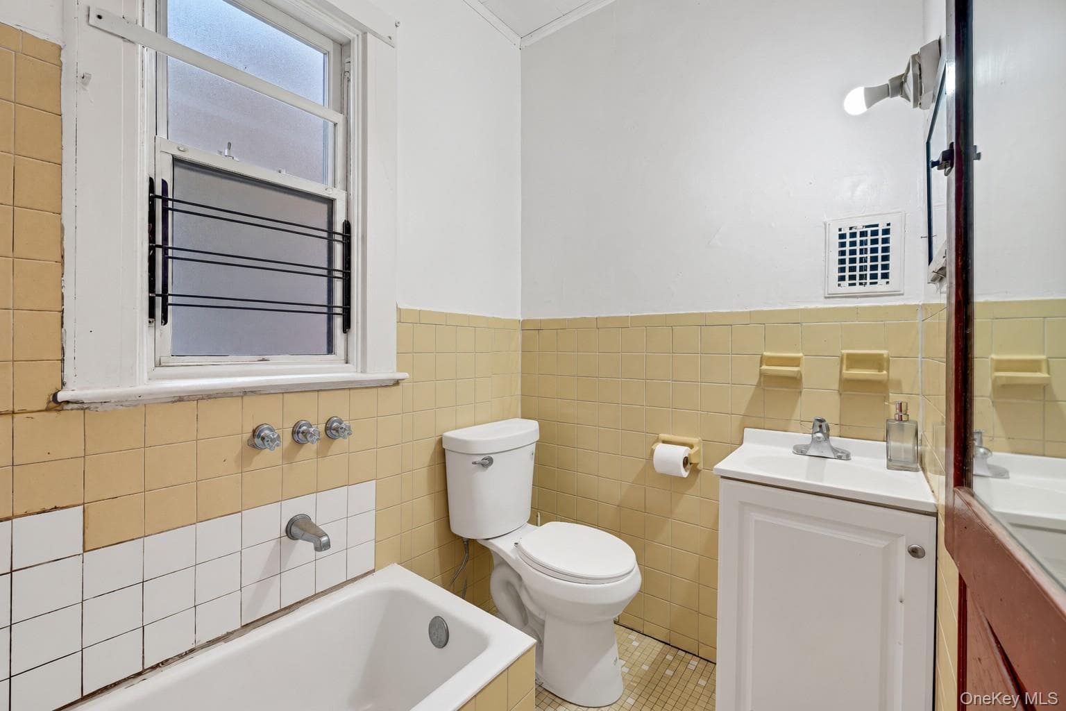 104-48 104th Street thumbnail 17