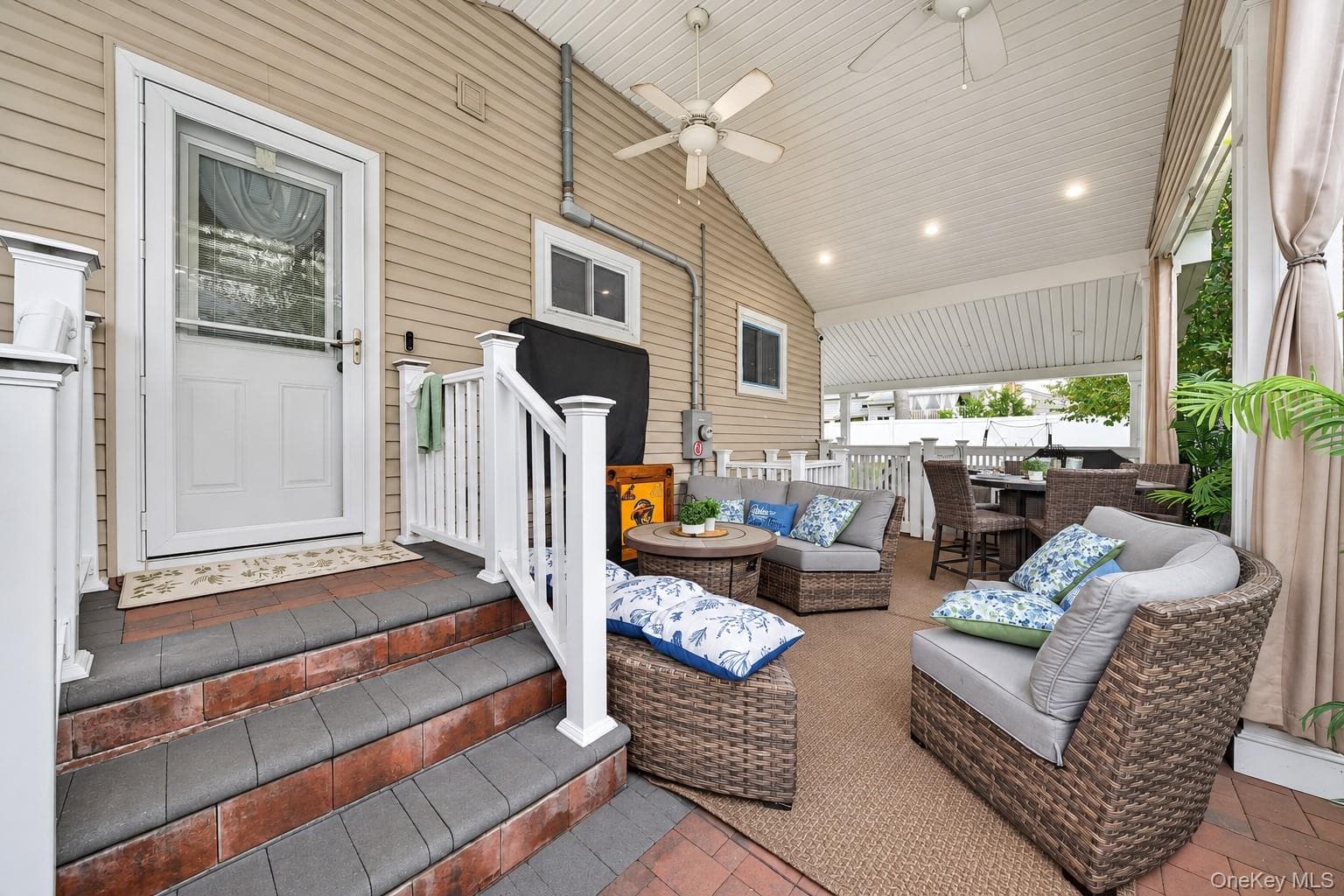 42 Blue Jay Drive thumbnail 25
