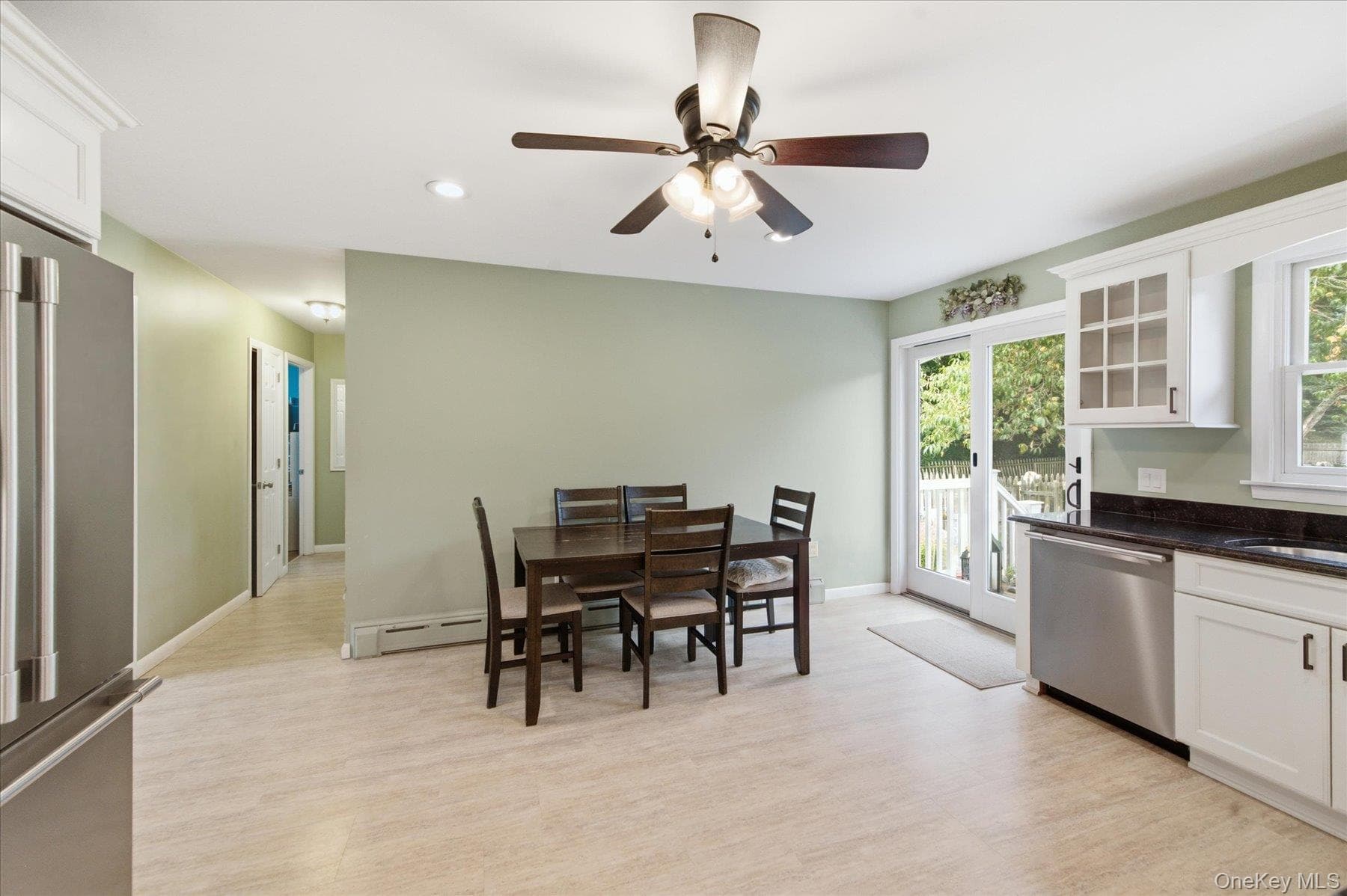 220 Hubbard Avenue thumbnail 13