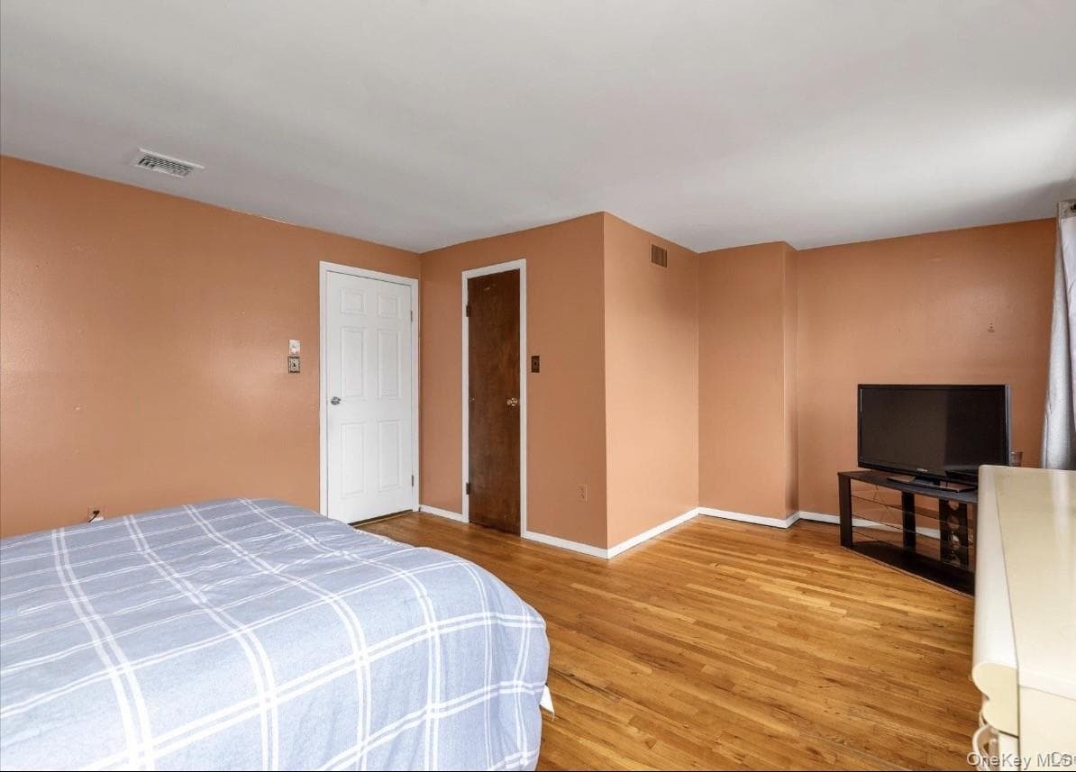88 E Valley Stream Boulevard Unit: 6 thumbnail 11