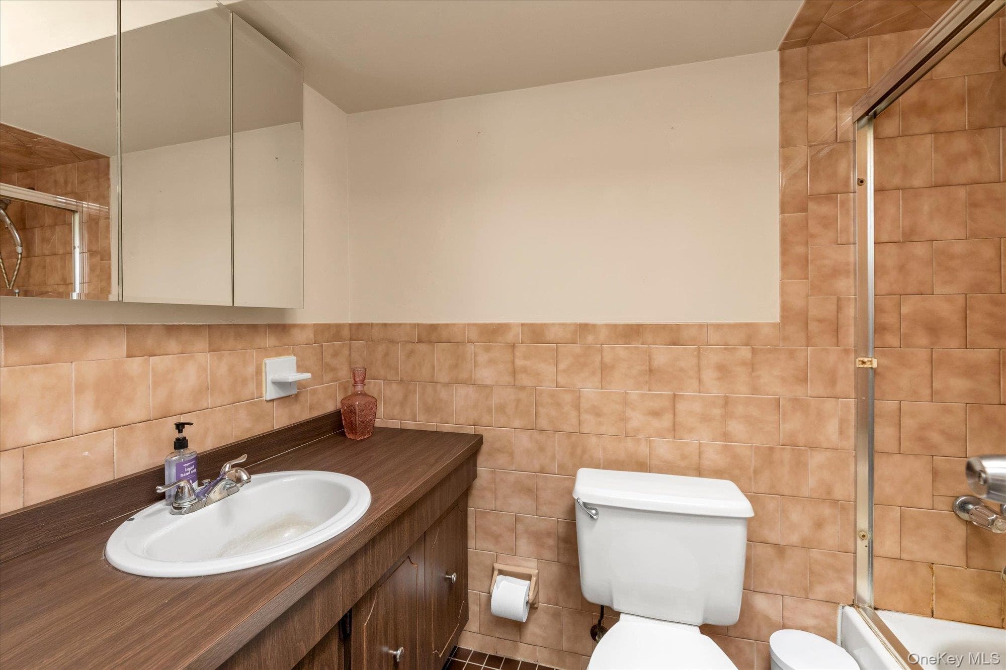 88 E Valley Stream Boulevard Unit: 6 thumbnail 14